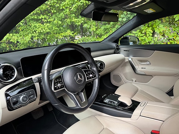 Mercedes-Benz A180 17 of 23