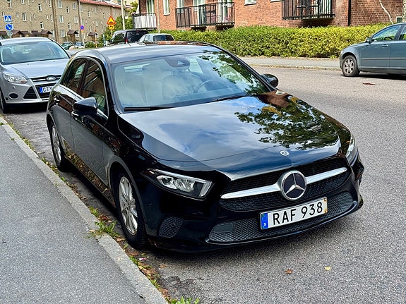 Mercedes-Benz A180 7 of 23
