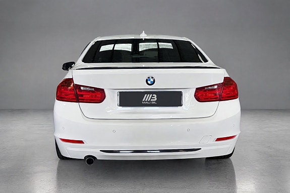 BMW 318d 7 of 9