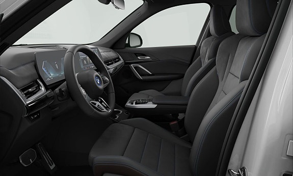 BMW X1 3 of 3