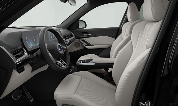BMW X1 3 of 3