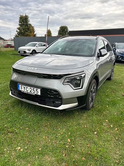 Kia Niro 2 of 2