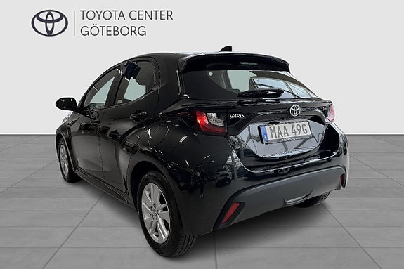 Toyota Yaris 3 of 13