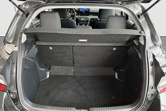 Toyota Yaris 12 of 13