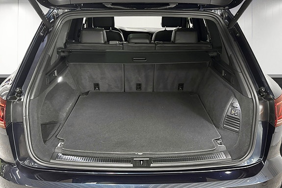 Volkswagen Touareg 19 of 19