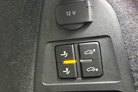 Volkswagen Touareg 17 of 19