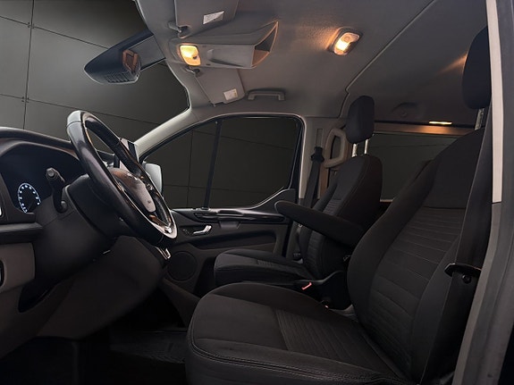 Ford Transit Custom 14 of 30
