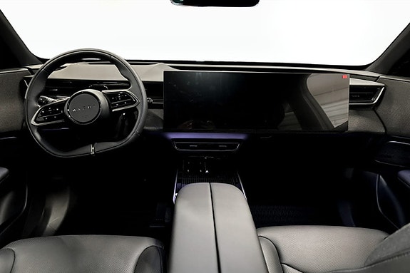 Mazda CX-6e 4 of 9
