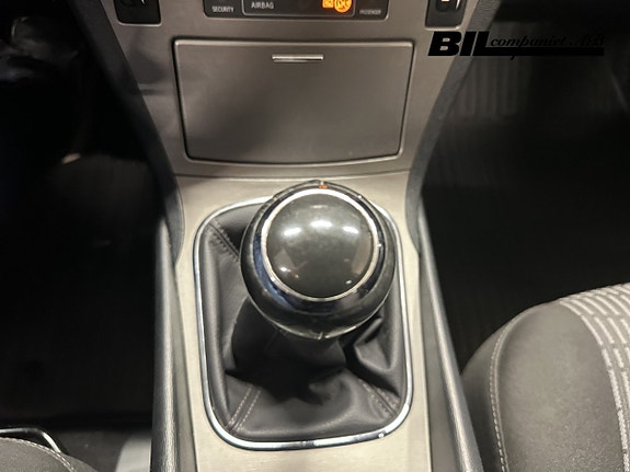 Toyota Avensis 12 of 15
