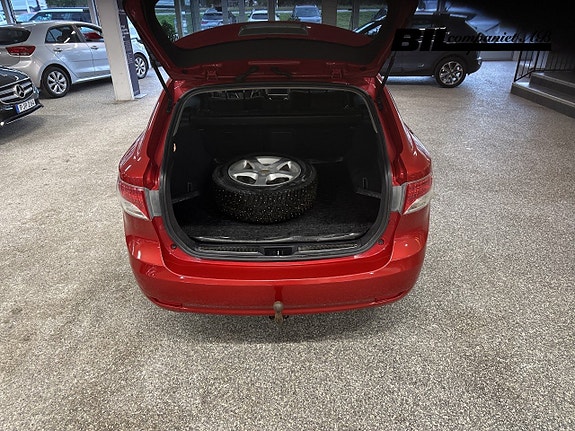 Toyota Avensis 14 of 15
