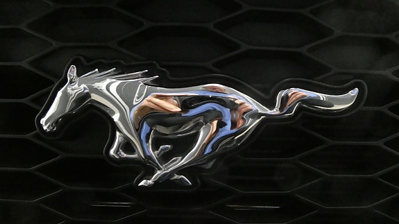 Ford Mustang 6 of 11