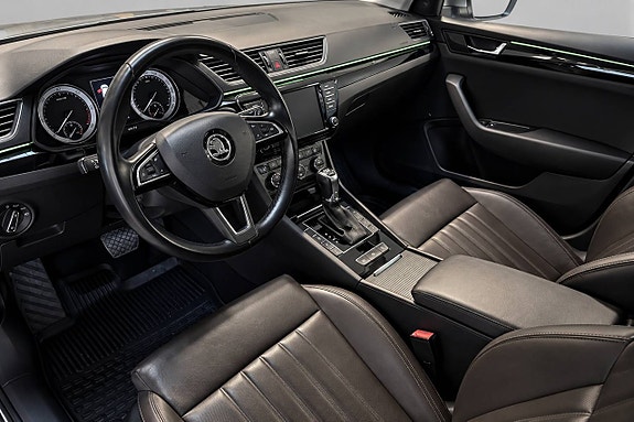 Skoda Superb 10 of 29