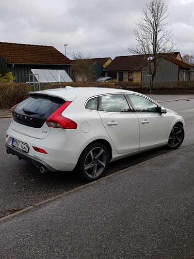 Volvo V40 4 of 6