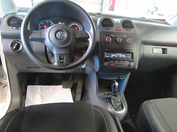 Volkswagen Caddy Maxi 4 of 6