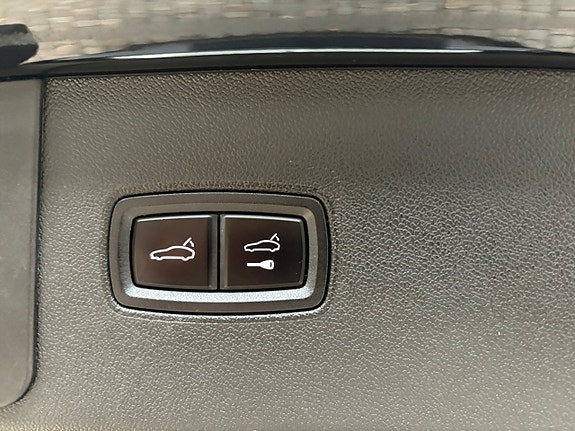 Porsche Cayenne 12 of 19