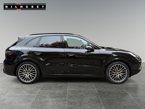 Porsche Cayenne 17 of 19