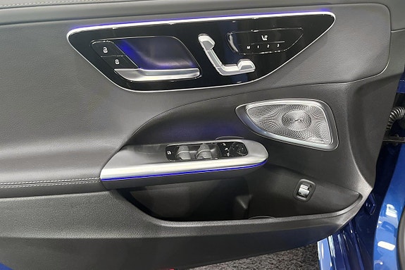 Mercedes-Benz C300 d 10 of 12