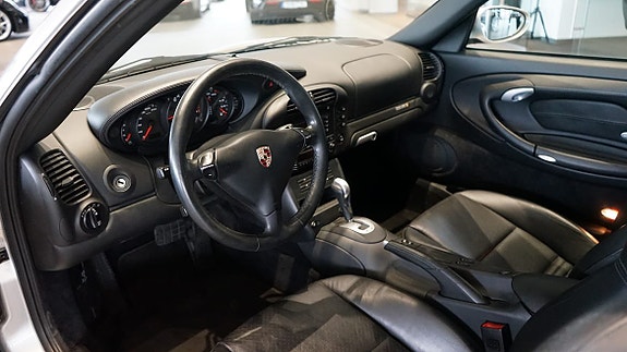 Porsche 911 Carrera 4S 9 of 9