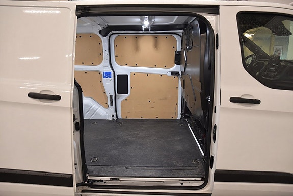 Ford Transit Custom 16 of 17