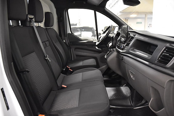 Ford Transit Custom 12 of 17