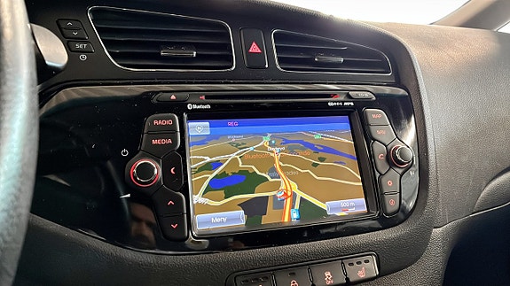 Kia Ceed 12 of 18