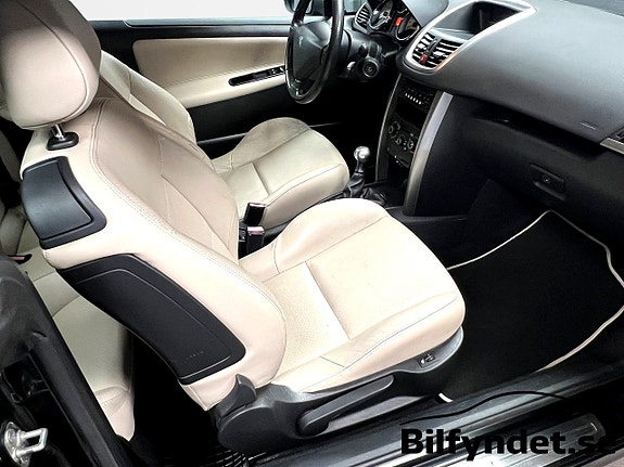 Peugeot 207 CC 9 of 10