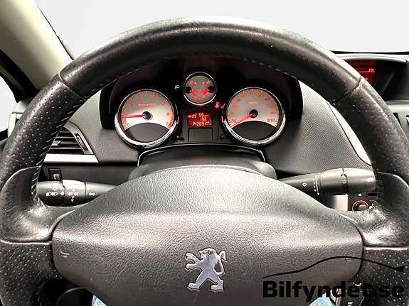 Peugeot 207 CC 8 of 10