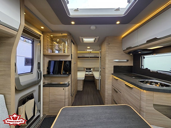 Knaus Sudwind 580 UE *Långbäddar *ALDE *El-golvvärme 2 of 17