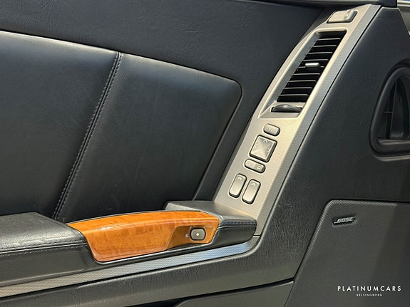 Cadillac XLR 14 of 18