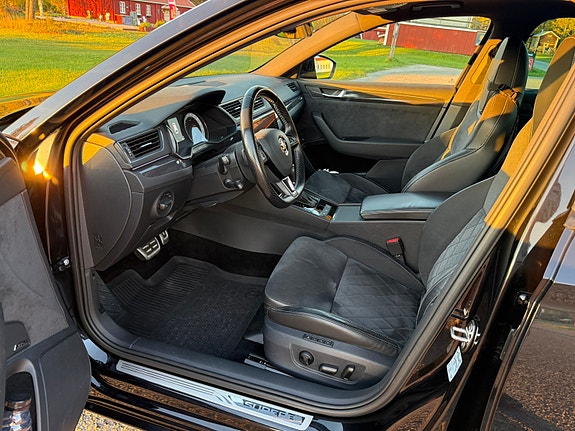 Skoda Superb 4 of 7