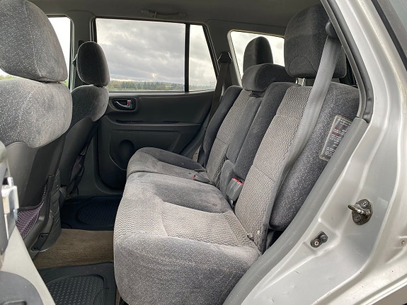 Hyundai Santa Fe 12 of 16