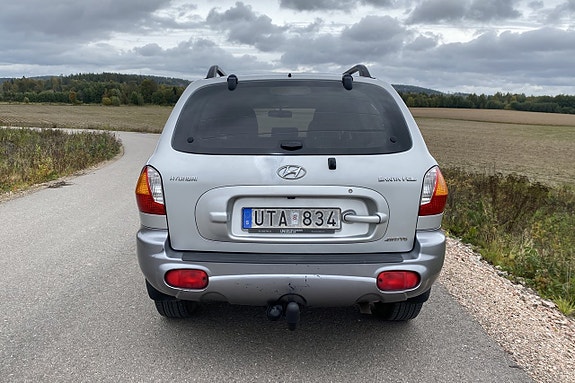 Hyundai Santa Fe 4 of 16