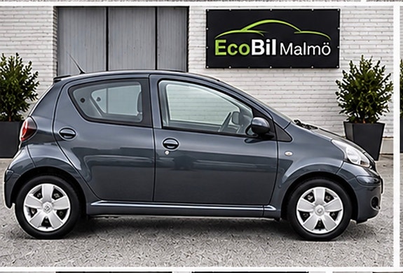 Toyota Aygo 2 of 15