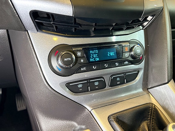 Ford Focus 12 of 16