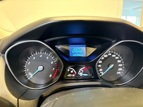 Ford Focus 10 of 16