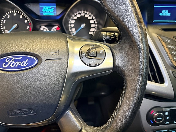 Ford Focus 9 of 16
