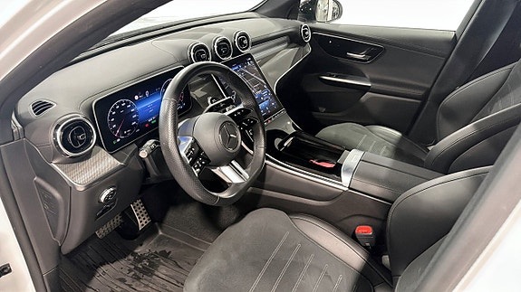 Mercedes-Benz GLC300 e 8 of 12