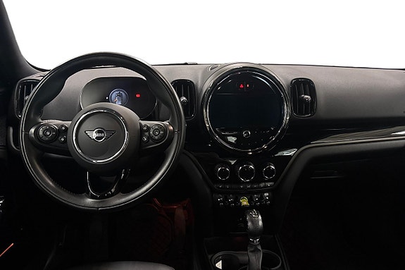 MINI Countryman Cooper SE 8 of 17