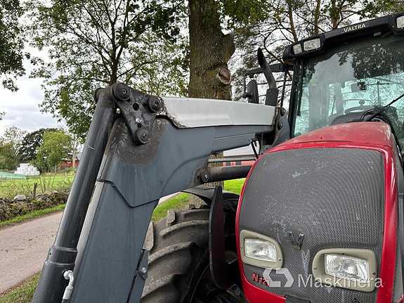 Traktor Valtra N 121 21 of 27
