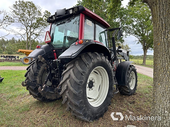 Traktor Valtra N 121 5 of 27