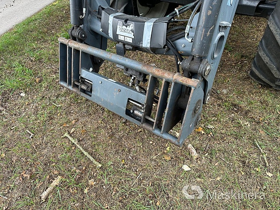 Traktor Valtra N 121 22 of 27