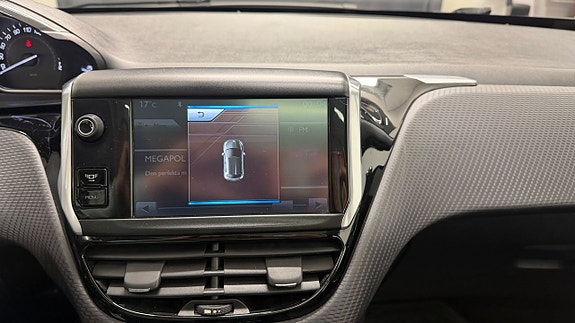 Peugeot 2008 10 of 12