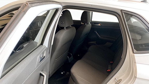 Volkswagen Polo 11 of 13