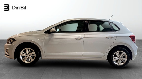 Volkswagen Polo 2 of 13