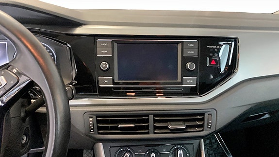 Volkswagen Polo 9 of 13