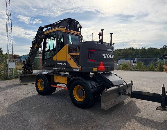 Volvo EWR150 2 of 11