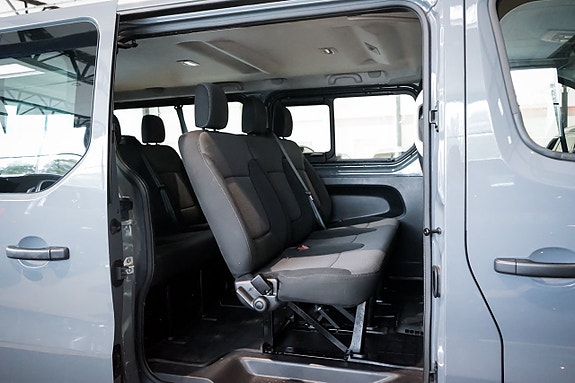 Renault Trafic 23 of 24