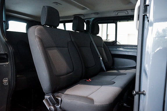 Renault Trafic 22 of 24