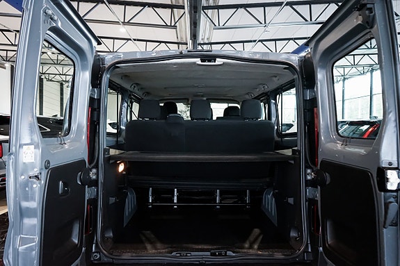 Renault Trafic 27 of 28
