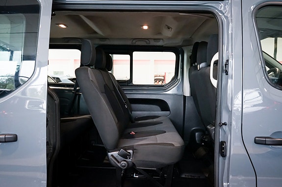 Renault Trafic 22 of 28